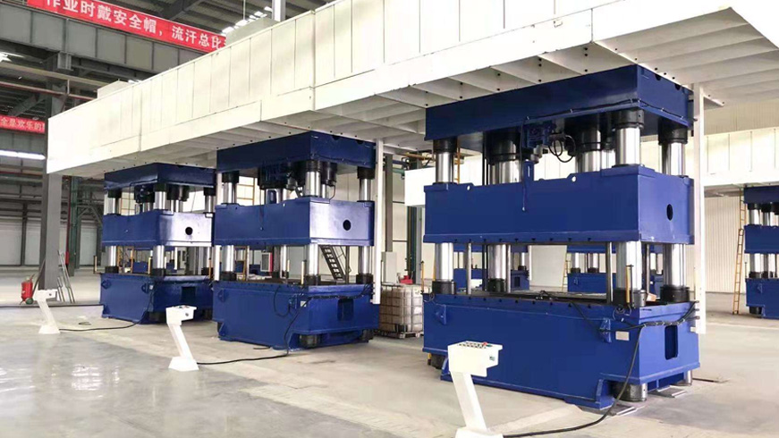 如何安全操作单注液压机