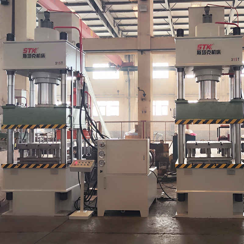 315T三梁四柱多杆顶出液压机